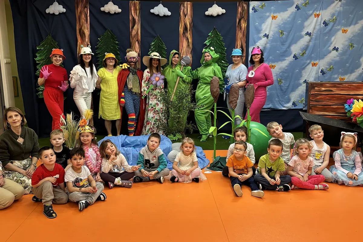  Dzieci w przebraniach